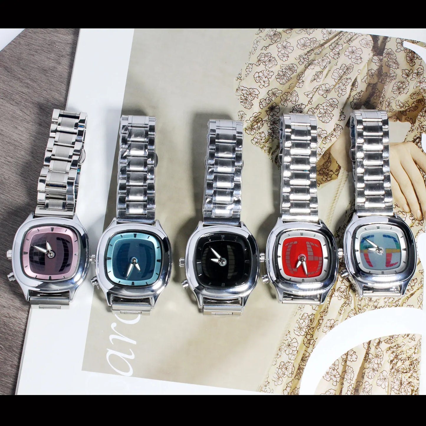 OUTLAW Retro Square Watch