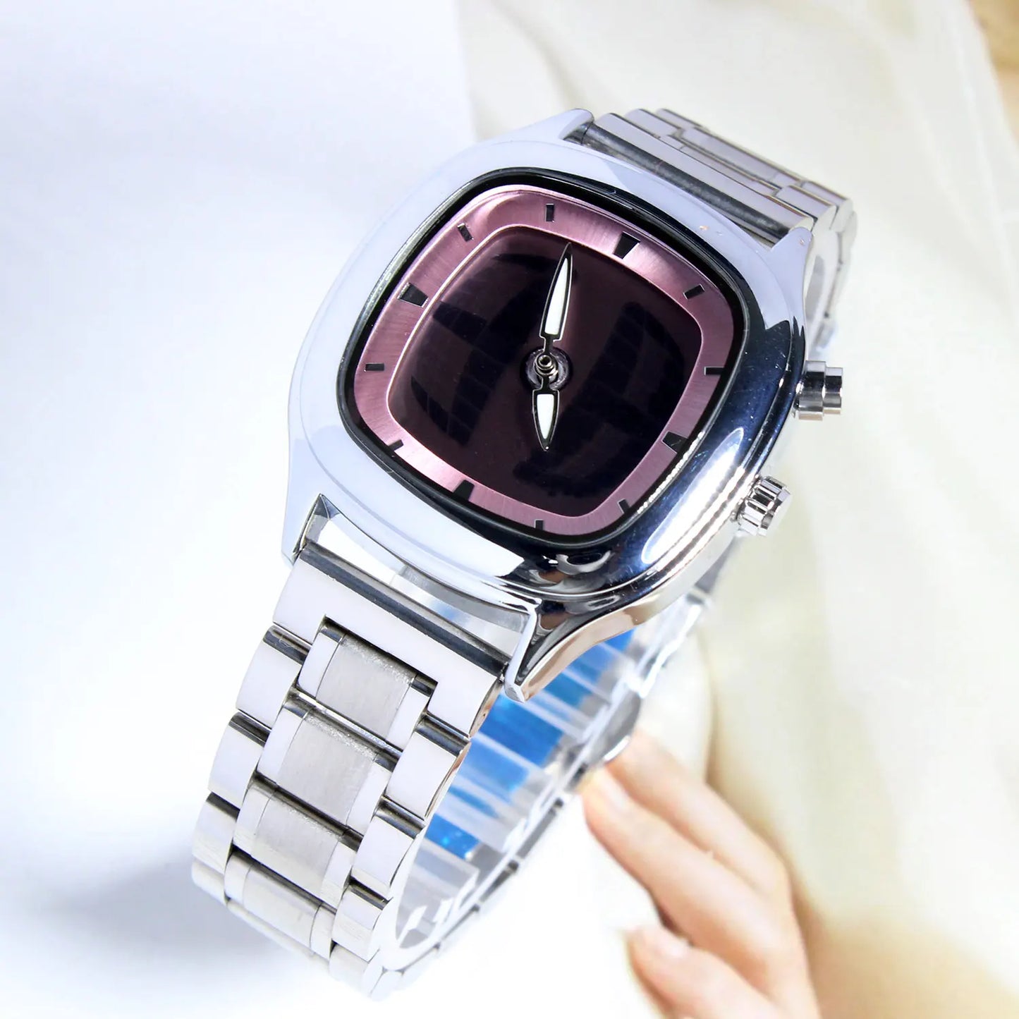 OUTLAW Retro Square Watch